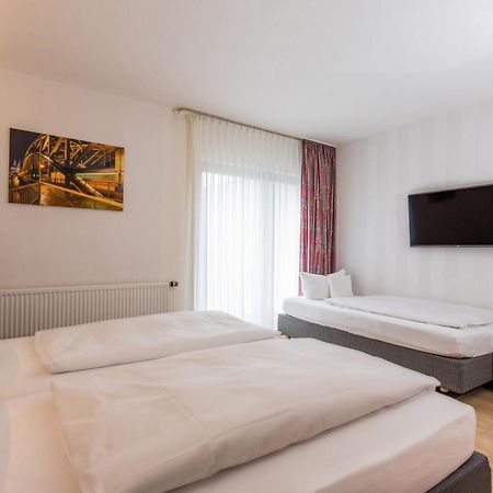 Hotel Hansen Bergisch Gladbach Exterior foto