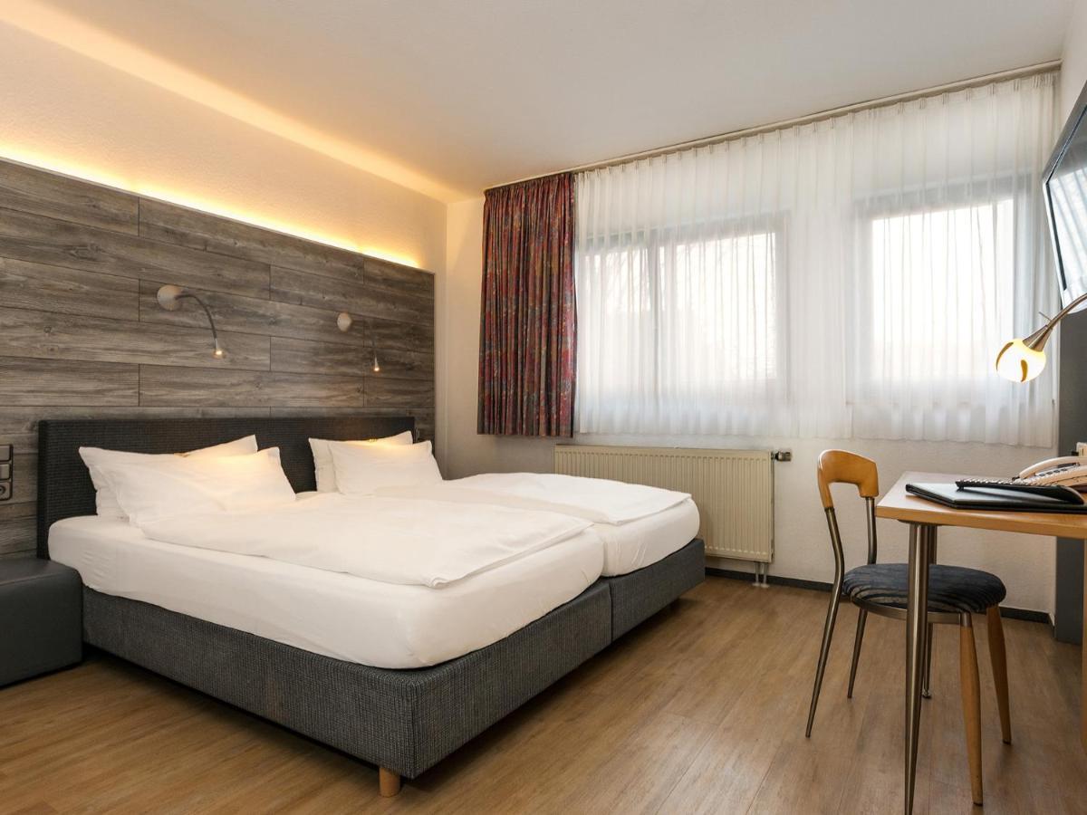 Hotel Hansen Bergisch Gladbach Exterior foto