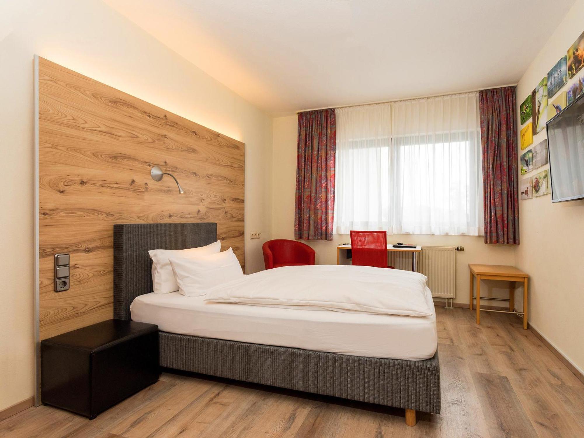 Hotel Hansen Bergisch Gladbach Exterior foto